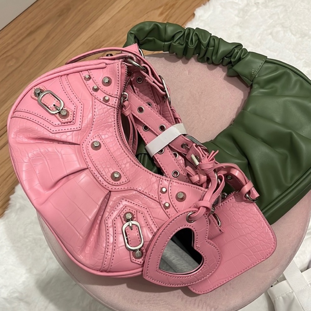 NEW & UNUSED PURSE BUNDLE